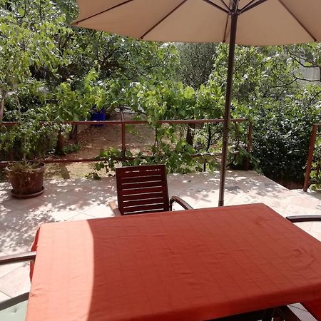Apartments Mia Starigrad Paklenica Exterior photo