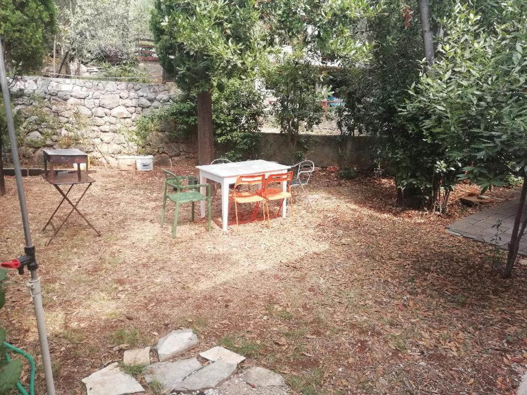 Apartments Mia Starigrad Paklenica Exterior photo